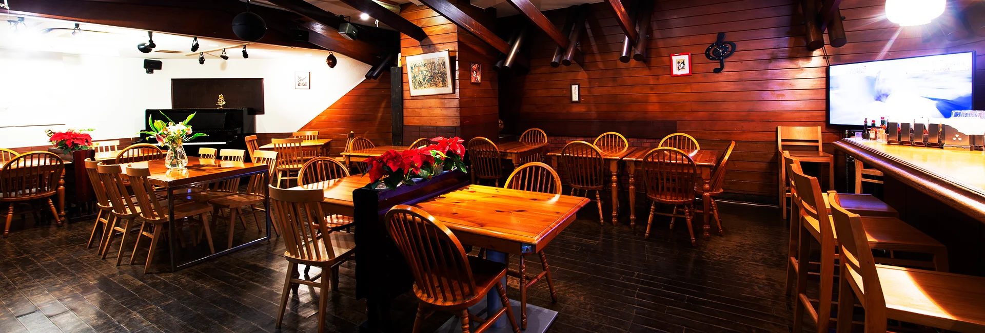 Café Restaurant JUNON（カフェレストラン ジュノン）の店内